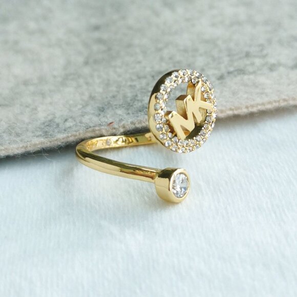 ❤️ Michael Kors Monogram Logo and Crystal Gold Open Ring #7❤️ - Picture 2 of 3